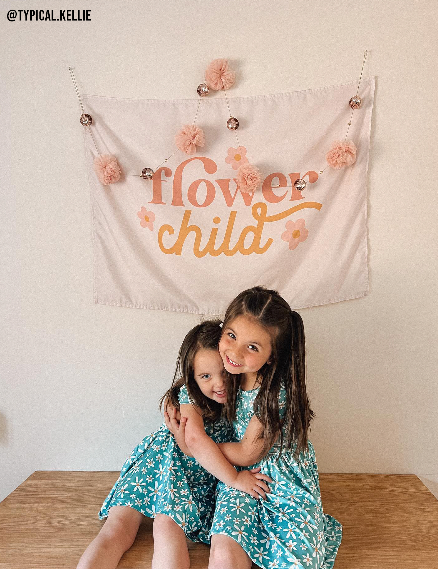 FLOWER CHILD BANNER | WALL DECOR