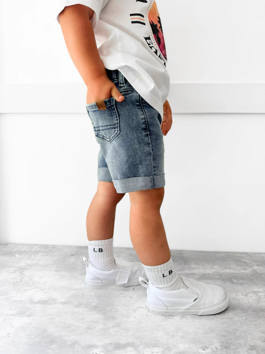 ROLLED DENIM SHORT